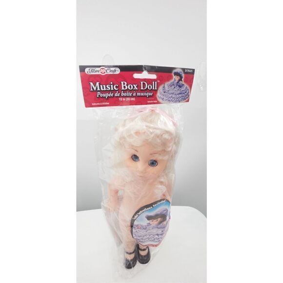 Musical box  doll - Picture 6 of 7